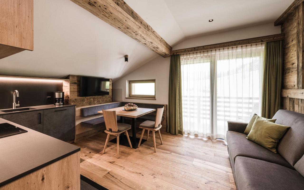 Biohof Untergroeber Apartment Braies  Luaran gambar